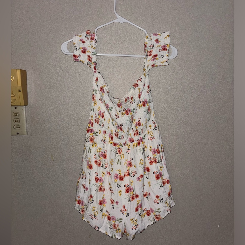 CUTE FLORAL DRESS FOR CASUAL WEAR SIZE SMALL